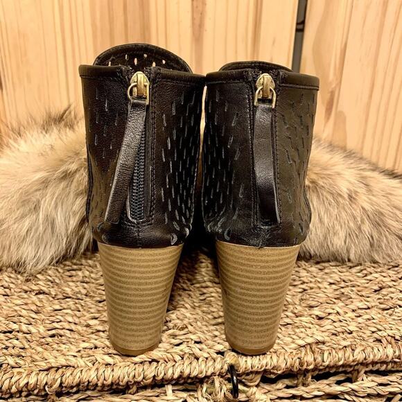 Dune London Whisper Heel Womens Booties Sz 8.5/40 Caged Black Leather Peep Hole - Picture 5 of 5